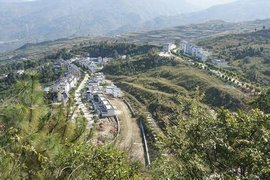 華峰村