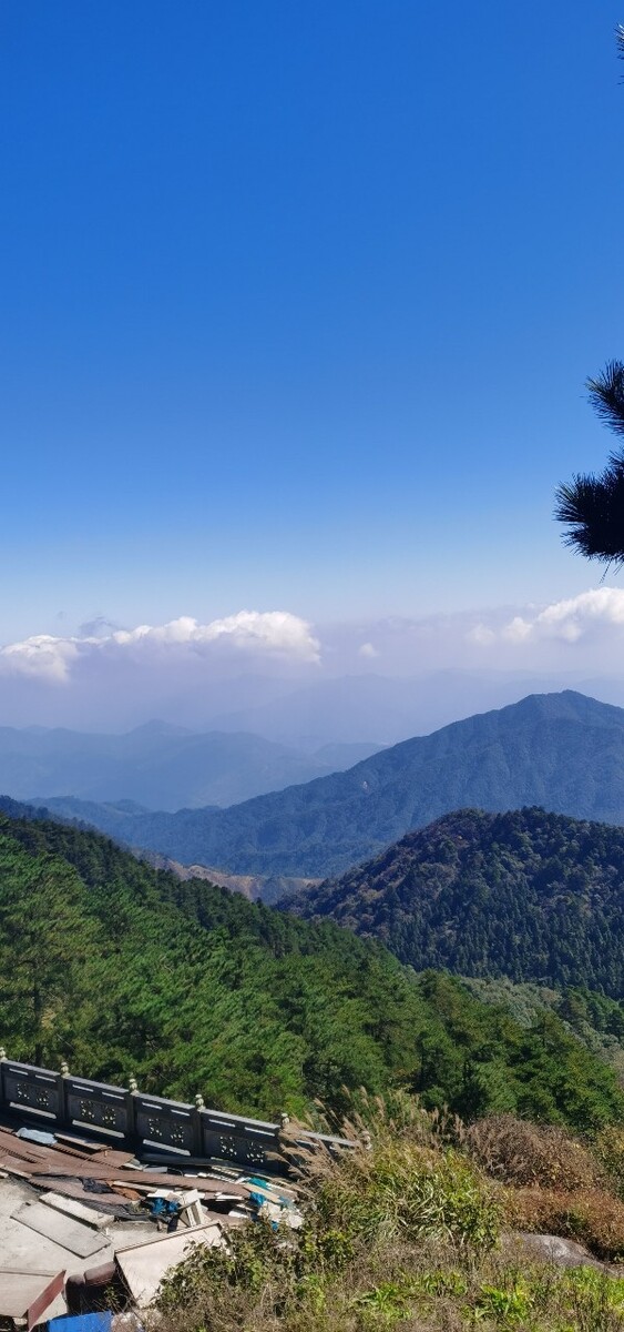 九華山華峰 天江掛綠水，秀出九芙蓉